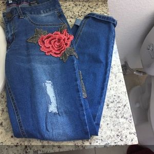 Denim floral patch jeans